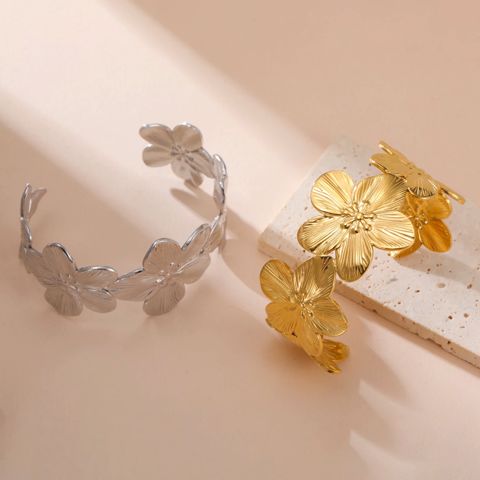 Brazalete Cuff Flor - NAWARA